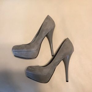 Taking to Goodwill 5/25 * Bakers pumps